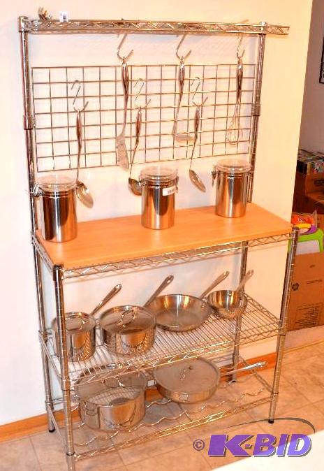 lot 16 image: Bakers wire metal shelving unit, used in kit...