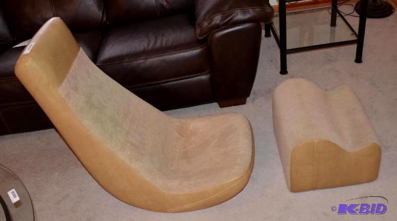 lot 23 image: Yellow gaming chair & foot rest...