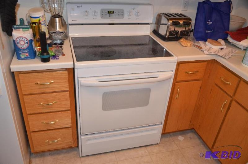 lot 26 image: Sears Kenmore electric stove ceramic top mode...