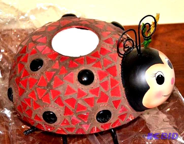 lot 47 image: Lady bug candle holder or pot pourri dish, 6&...