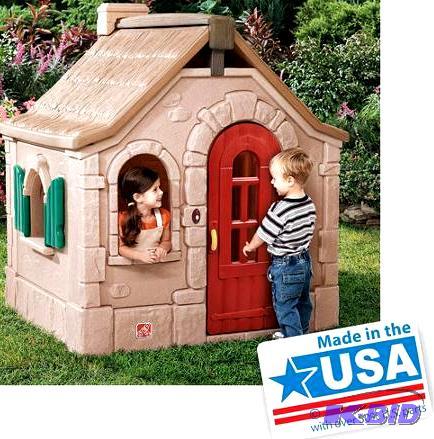 lot 61 image: Outdoor Playhouse by Step 2 possibly Storybo...