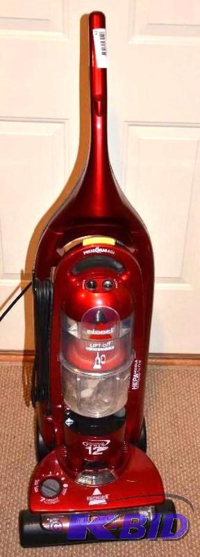 lot 82 image: Bissell Lift Off Bagless vacuum cleaner with ...
