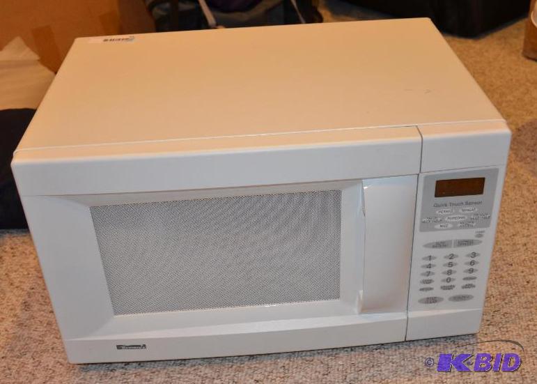 lot 94 image: Microwave, Kenmore, model #72161282100 FR...