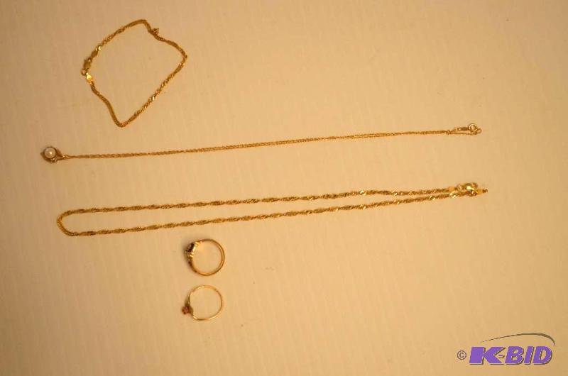 lot 95 image: Gold jewelry 14K gold necklace 14k gold brace...