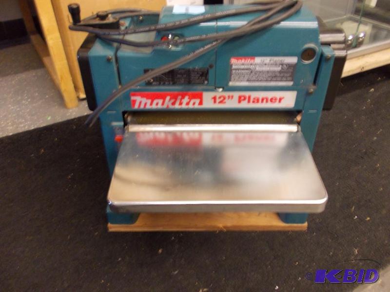 Makita 12 Inch Planer (Works Good)...