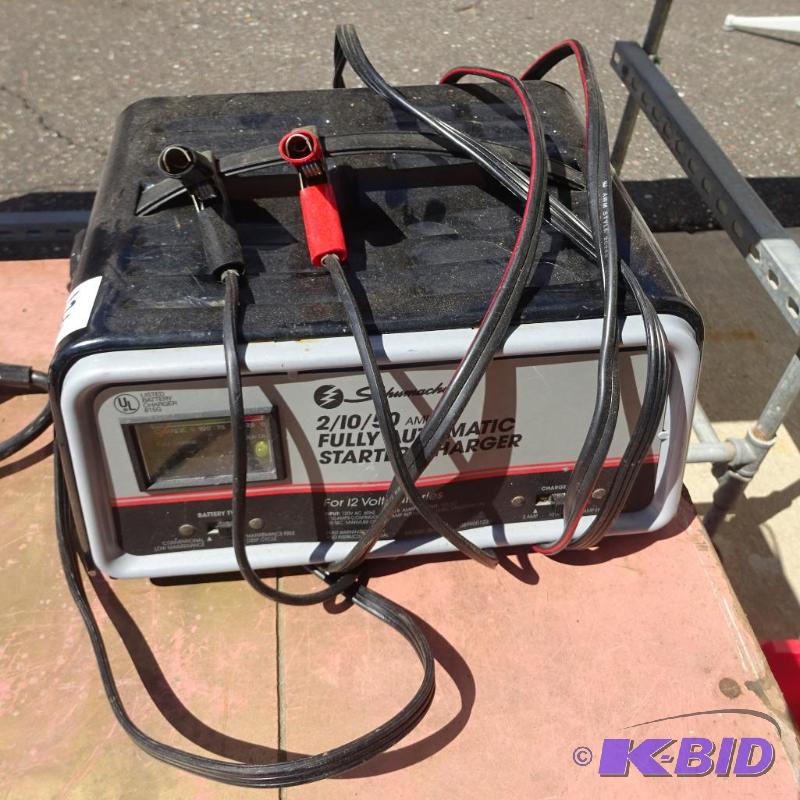 Schumacher Fully Automatic Battery Charger Wo...