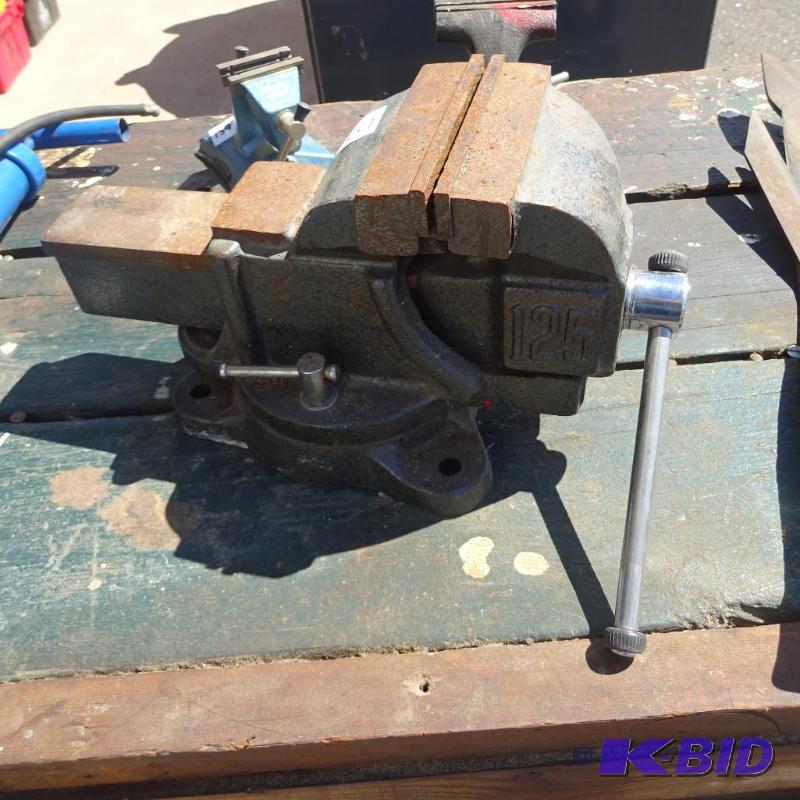 Heavy Duty 5&quot Bench Vise...
