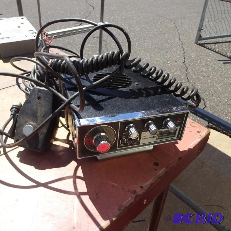 Midland Model 13-882C CB Radio With Magnetic ...