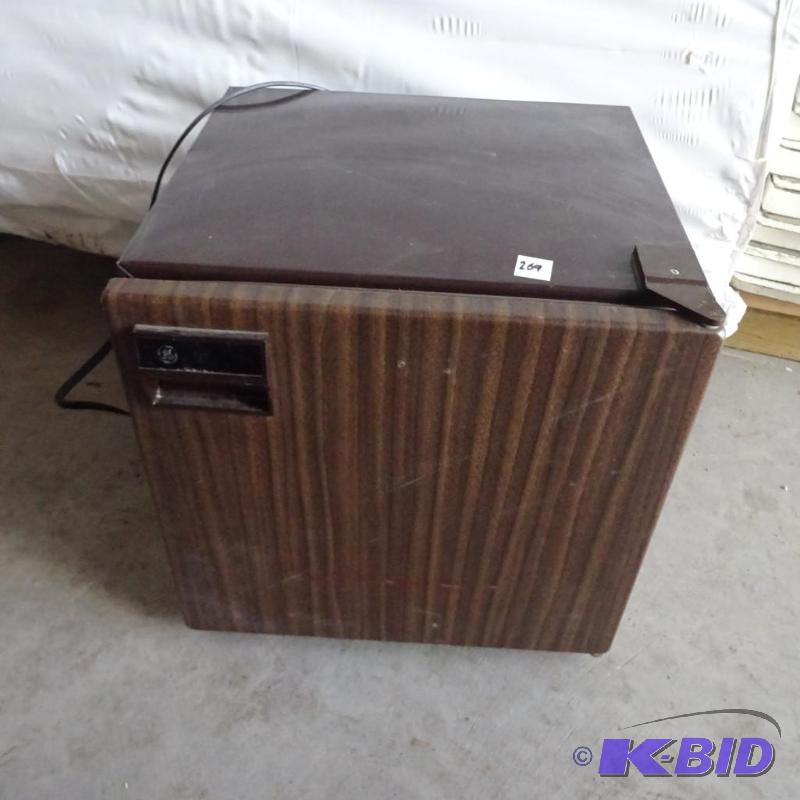 GE Mini Fridge Works...