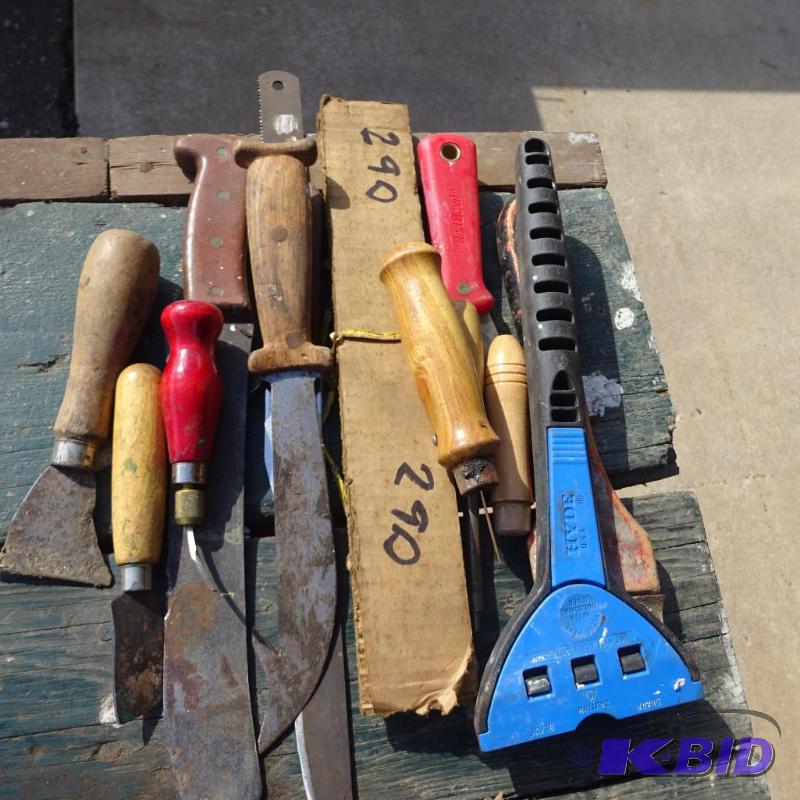 Misc Knives and Crapers...
