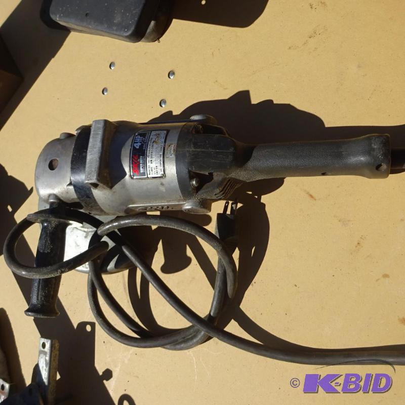 Skil 7&quot Grinder Works...