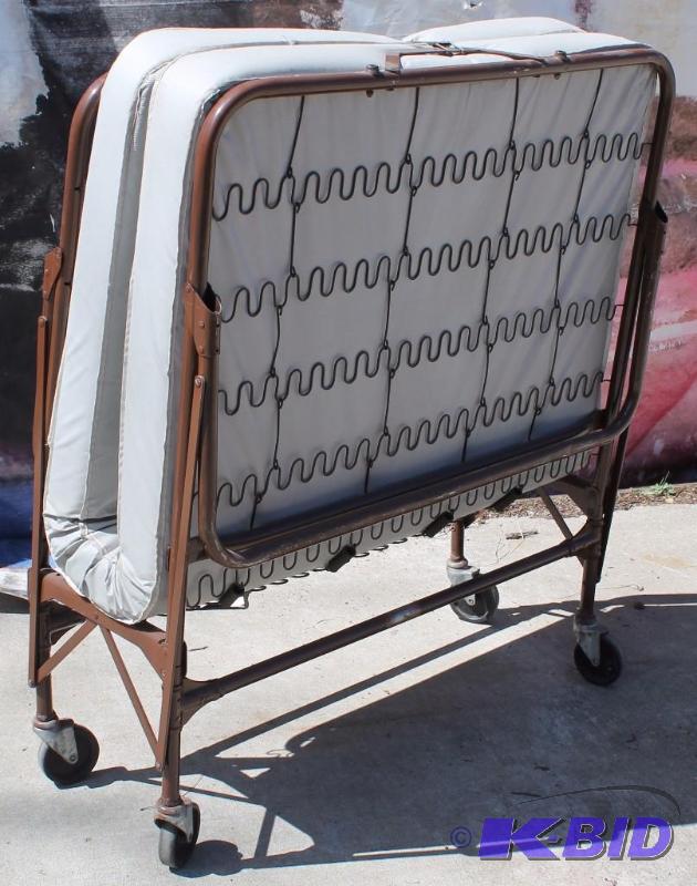 Roll Away Bed Twin Size Bed 38&quot Wide X 6...