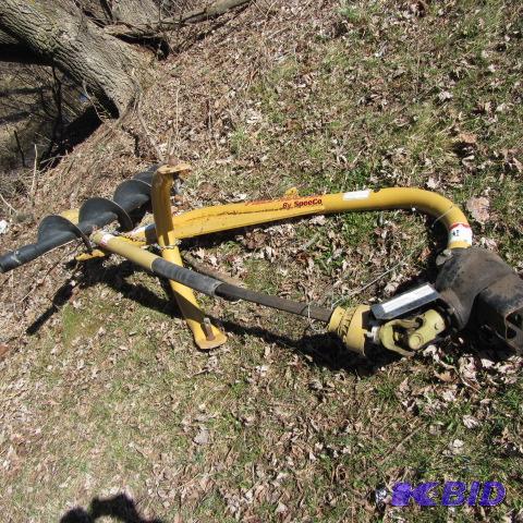 lot 9 image: Field Master Post Hole Auger