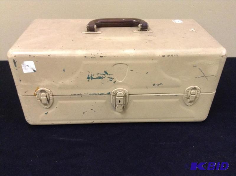 lot 25 image: Metal Fishing Tackle Box