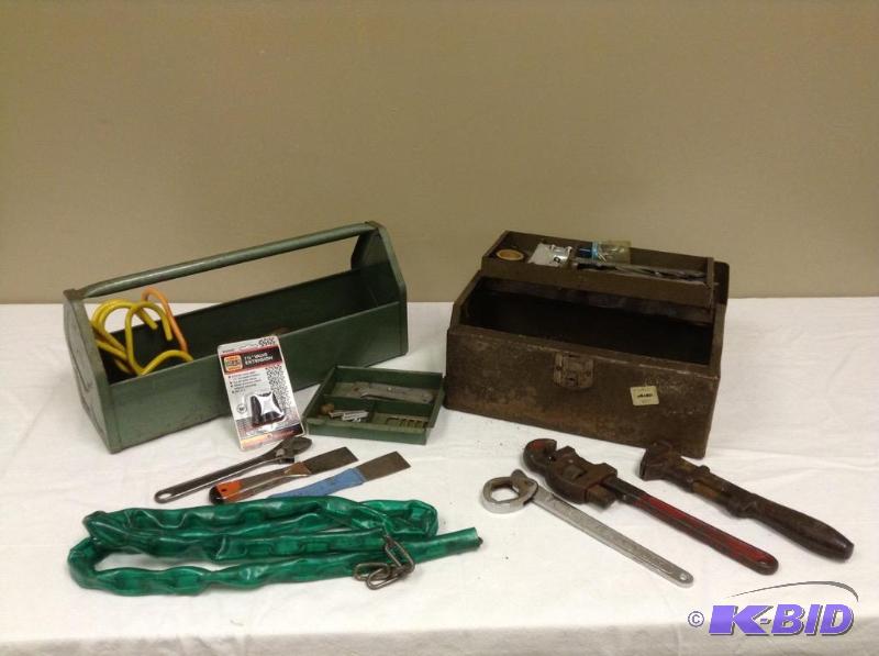 lot 32 image: Lot of Tools & Tool Boxes