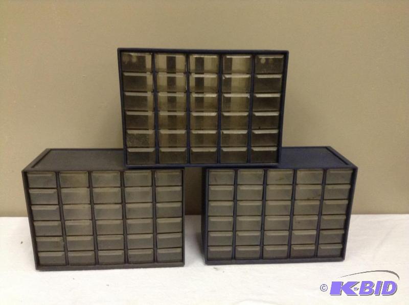 lot 59 image: 3 Parts Storage Containers