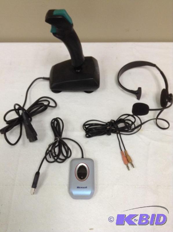 lot 65 image: Gaming Flight Accessories & Fingerprint Scanner