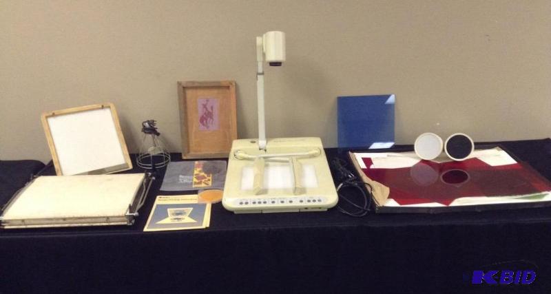 lot 70 image: Collection of Silk Screen & Photo Enlargement Equipment