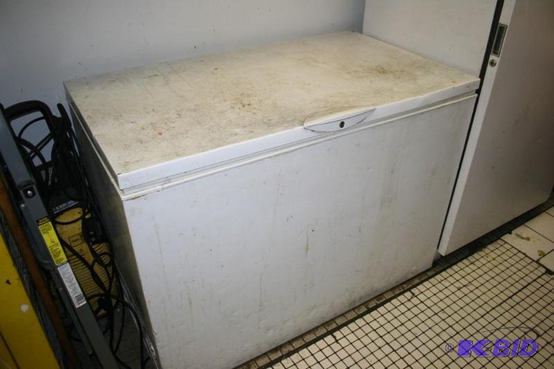 1 Chest Freezer