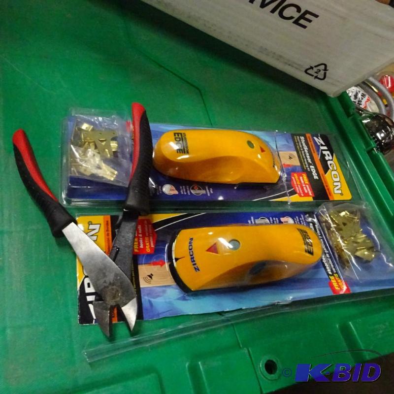 New tool lot including quantity 2 zircon stud...