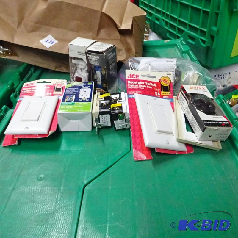 New qty 2 LED flashlights including one with ...