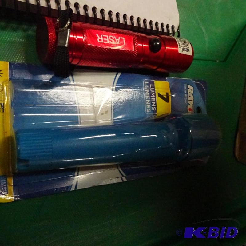 New quantity of 2 flashlights including 1 LED...