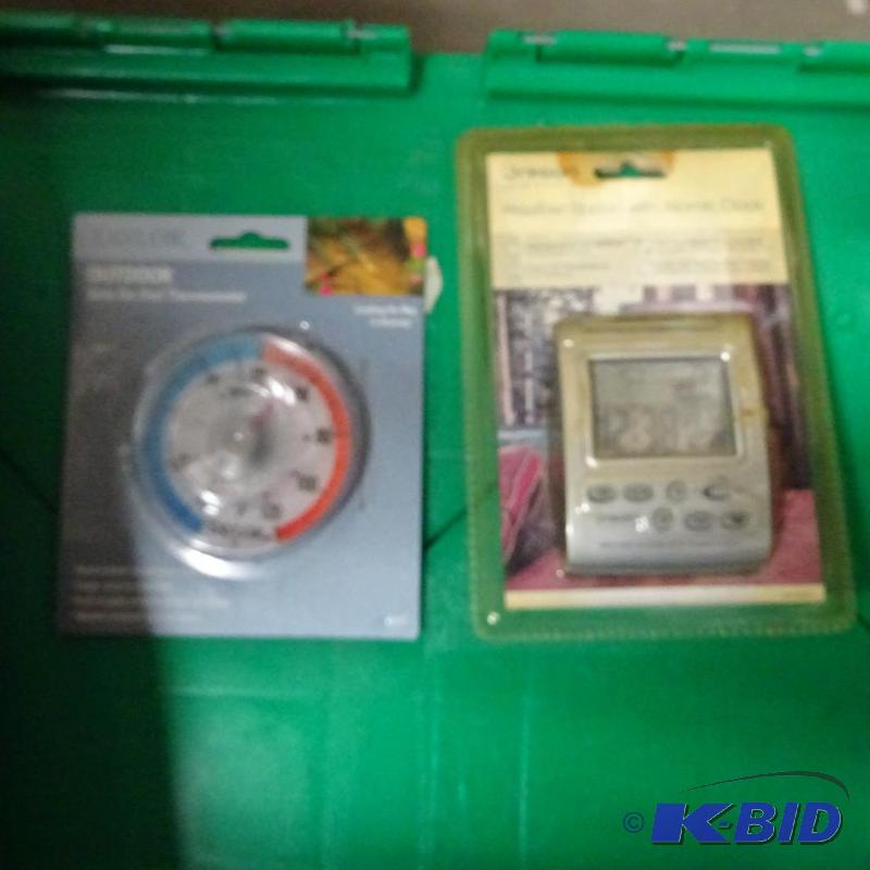New 2 pieceslot including Oregon Scientific ...