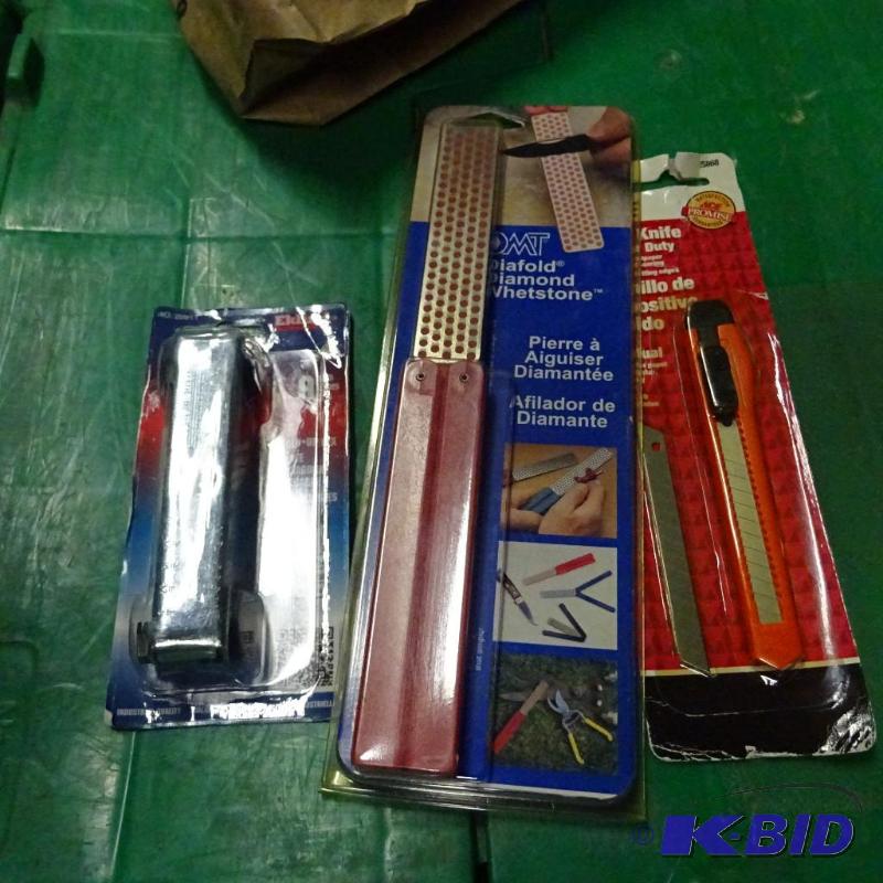 New 3 piece lot including hex key set, snap k...