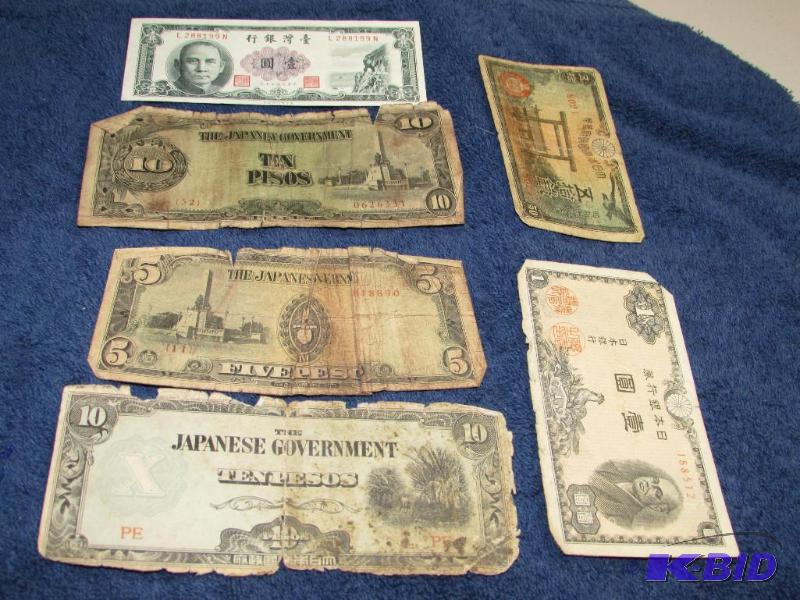 lot 191 image: 2 Japanese Government Ten Pesos Note, Japanes...