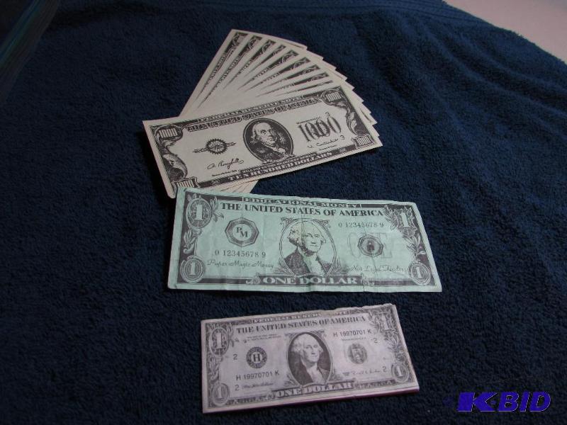 lot 192 image: Funny Money, 10 - 1000 dollar fake bills, 1 -...