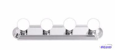 lot 43 image: Hampton Bay 4 light bath bar, New in Box Overstock