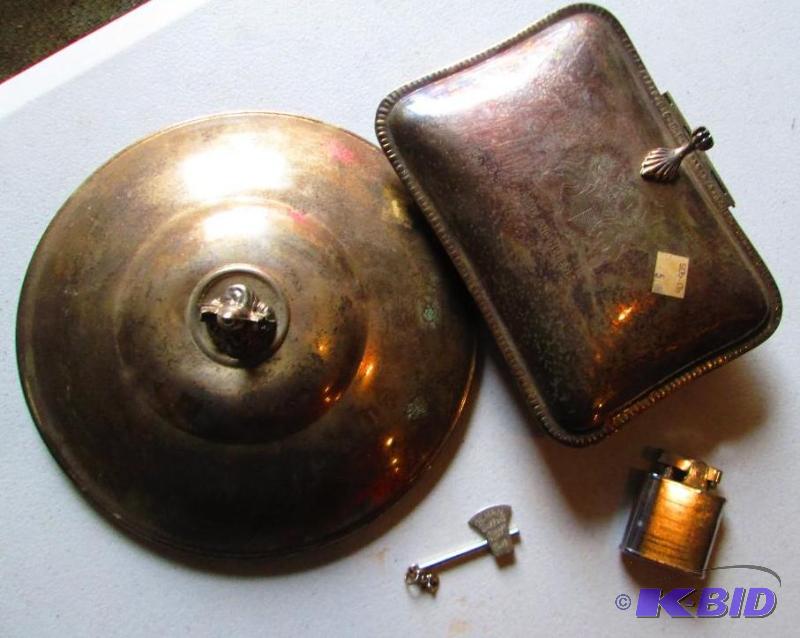 Vintage cigarette holder, may be silver plate...
