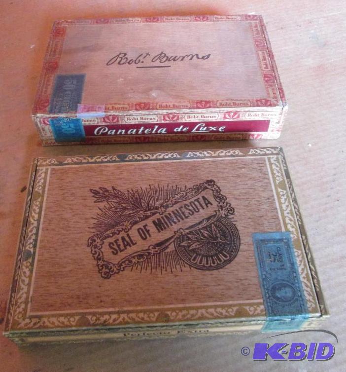 Seal of Minnesota cigar box and Rob Burns cig...