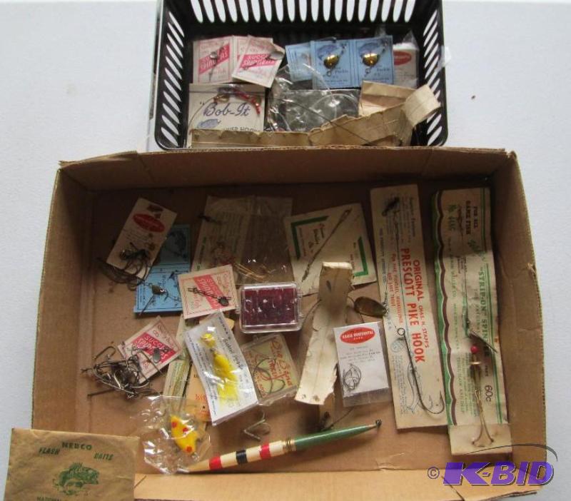 Lot of assorted vintage fishing equipment...