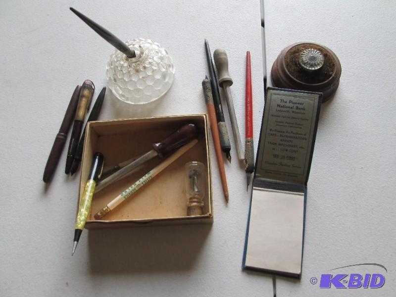 Lot of assorted vintage quill pensand other w...