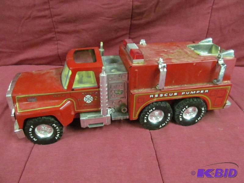 lot 23 image: Rescue pumper