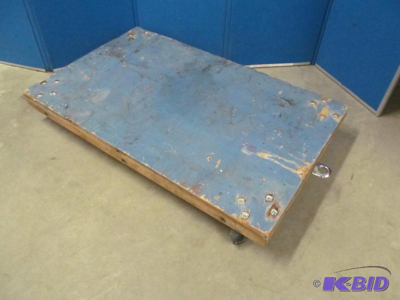 lot 31 image: Moving cart