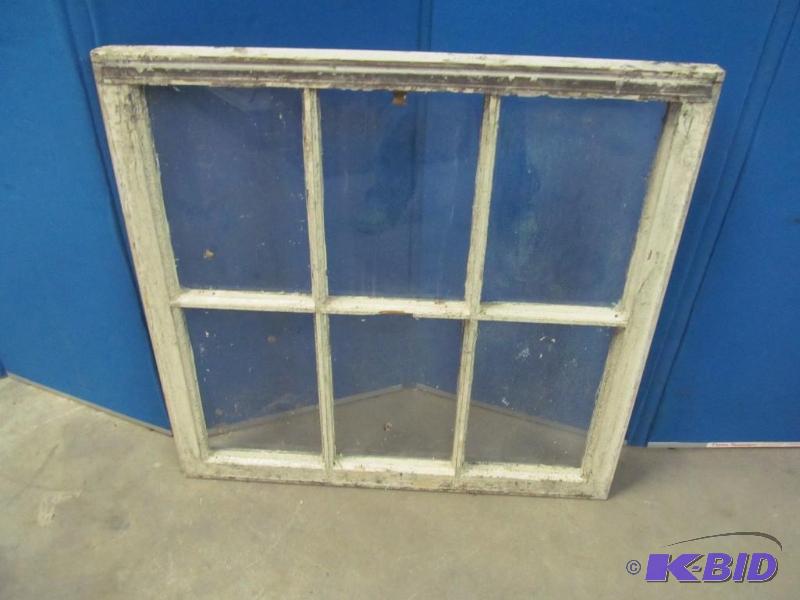 lot 35 image: Window