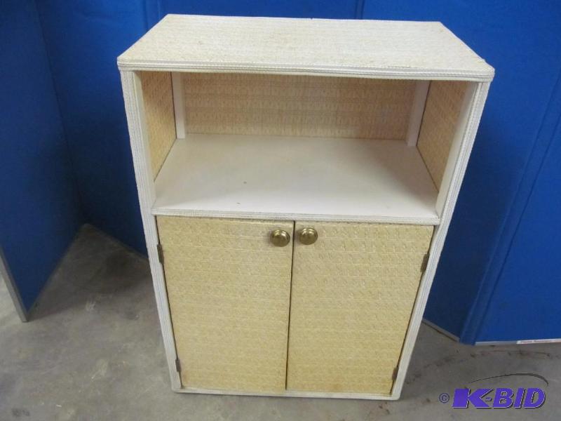 lot 55 image: Cabinet