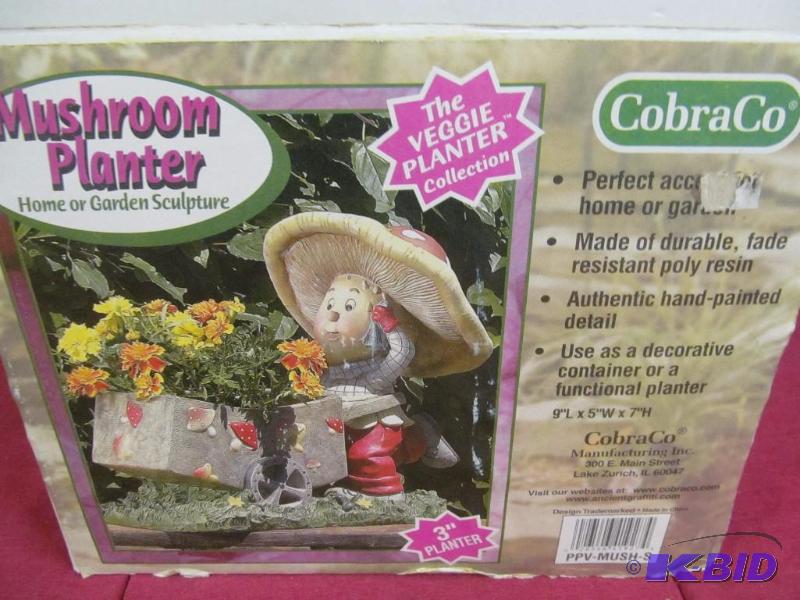 lot 73 image: Planter