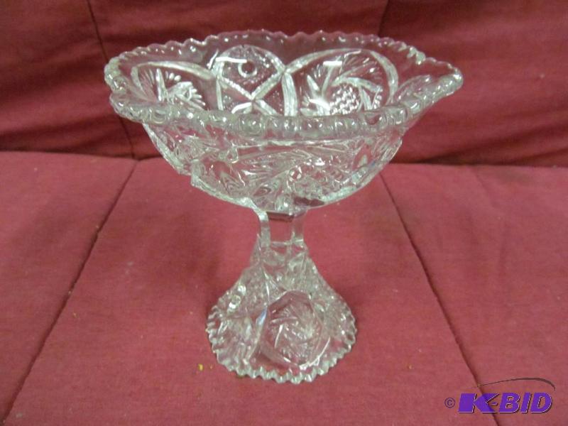 lot 80 image: Candy dish