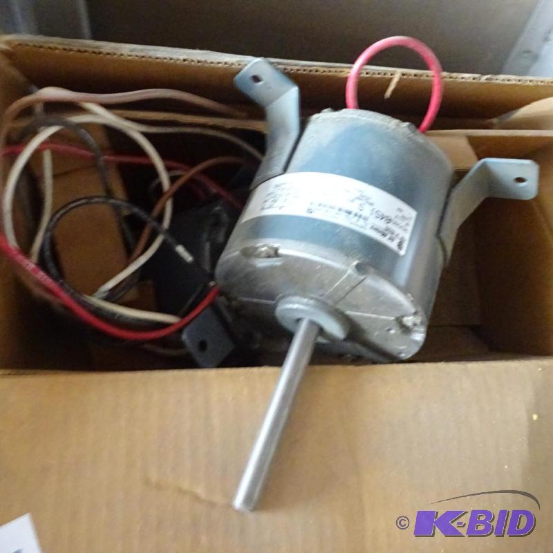 lot 24 image: 2 electric fan motors. GE. 5KCP29C68451S. 120...