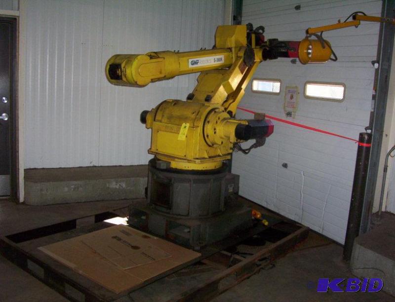 lot 102 image: GMF M-380 Industrial Robot