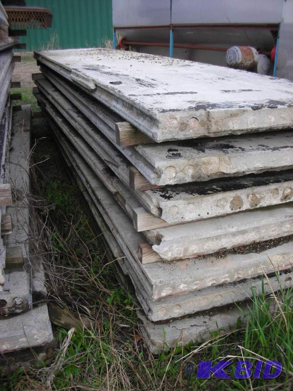 lot 105 image: Lot of Concrete Planks