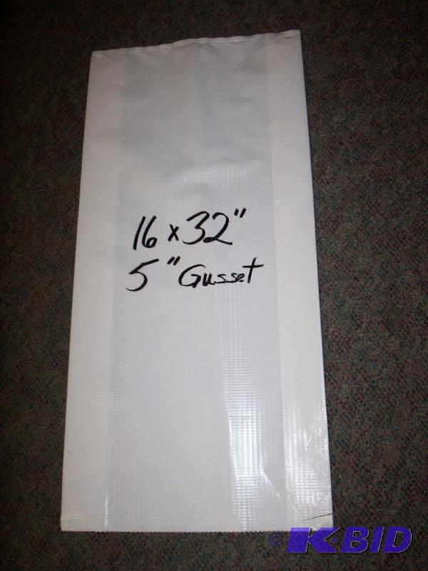 lot 108 image: 100 Quantity Poly Bags