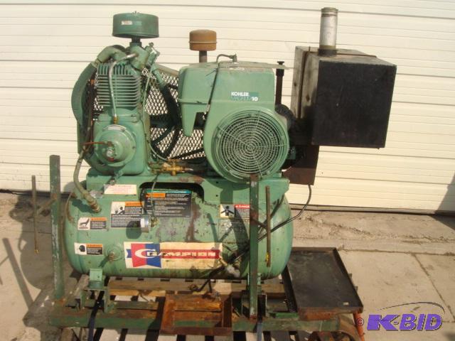 lot 12 image: Gas Powered Air Compressor