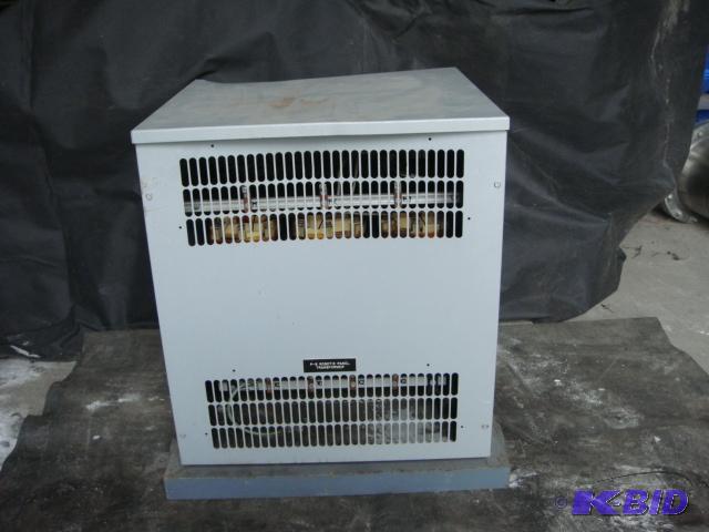 lot 88 image: Hammond Manufacturing Transformer