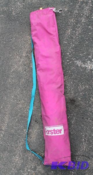 lot 12 image: Vollaeyball Game In Bag  ...