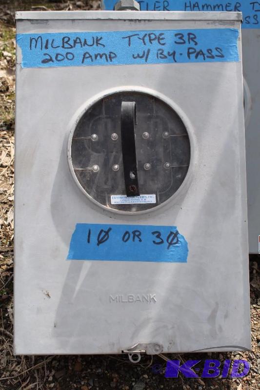 lot 21 image: Electric Box Milbank Type 3 R  200 Amp W...