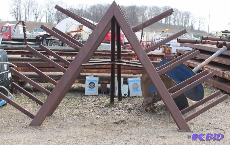 lot 9 image: Pipe & Pole Stand Self Standing Over All ...